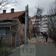 Біля Франківська завалилась стіна будинку