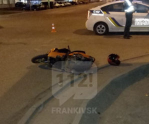 ДТП у Франківську: авто збило мотоцикліста