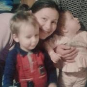 На Тернопільщині мама з двома маленькими дітьми поїхала у Почаївську Лавру і пропала