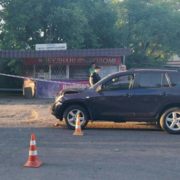 На Прикарпатті водій позашляховика збив 20-річну дівчину
