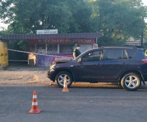 На Прикарпатті водій позашляховика збив 20-річну дівчину