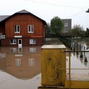 На Прикарпатті унаслідок потужних дощів підтопило понад 300 будинків(ФОТО)