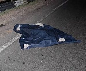 На Івано-Франківщині водій наїхав на людину і залишив її помирати на дорозі