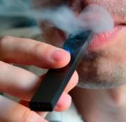 Вбивають: У Сан-Франциско заборонили продаж електронних сигарет