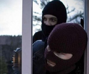 Нещадно катували: на Тернопільщині троє в масках напали на родину