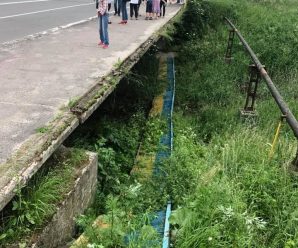 У Калуші з моста через Сівку впала чотирирічна дитина