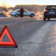 На Прикарпатті п’яний водій на швидкості збив двох людей. Пішоходи з численними травмами у лікарні