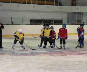 У Калуші закрили десятирічний льодовий палац спорту