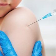 Небезпечні міфи про вакцинацію