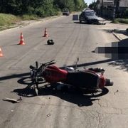 На Прикарпатті мотоцикл влетів у причеп – водій помер