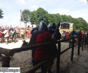 Турнір, мотопробіг та повітряні кулі: на Прикарпатті стартував фестиваль “Галицьке лицарство” (фото, відео)