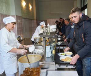 Пообідати за 15 гривень: відтепер таке можливе в Івано-Франківську (ФОТО)