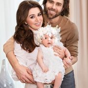 Рак Анастасії Заворотнюк: у мережі з’явились зворушливі фото усієї сім’ї актриси