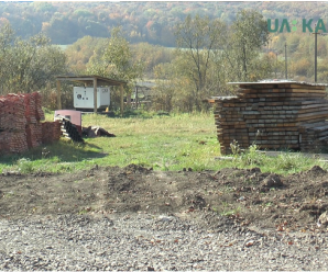 Свиноферма у Насташиному: орендарів зобов’язали забрати будматеріали з однієї із ділянок (ВІДЕО)