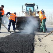 На Франківщині за документами підрядник за день відремонтував дорогу за 1,5 млн гривень