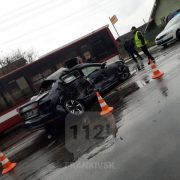 Поблизу Франківська зіткнулися дві автівки та комунальний автобус, є потерпілі (відео/фото)