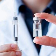 В Україні тимчасово заборонили дві вакцини через летальні випадки