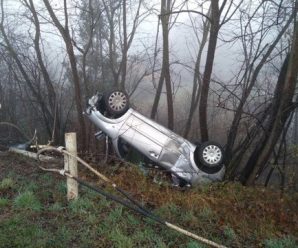 Карколомна ДТП на Прикарпатті: автівка злетіла з мосту в кювет (ФОТО)