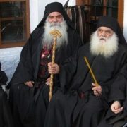 “У 2020 у політику прийде “рятівник України”: Пророцтво Афонських старців обговорює вся країна