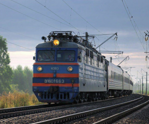 На свята Укрзалізниця призначила два додаткові поїзди на Прикарпаття