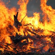 На Прикарпатті трапилася пожежа: є жертва
