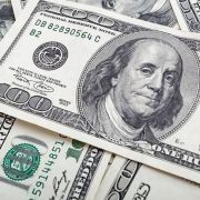 «Якщо втримається на рівні 27-28 гривень, це вже буде позитивом»: експерт зробив несподівану заяву про курс долара