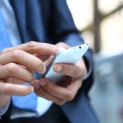 “Неприємний подарунок”: у 2020 мобільний оператор значно підвищує тарифи для абонентів