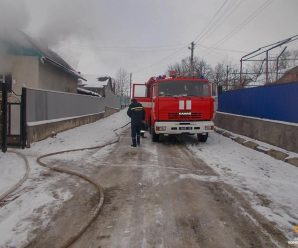 На Тернопільщині 21-річий юнак врятував односельця від смерті в охопленому вогнем будинку (фото)