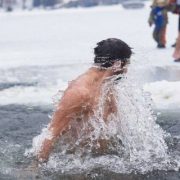 Водохреща на Прикарпатті: рятувальники не допустили до купання 27 нетверезих людей