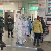 Вірус у Китаї: Xiaomi закриває магазини, Honda зупиняє роботу