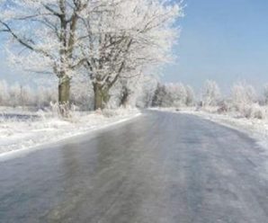 Дорога, як скло: на Прикарпатті через погодні умови різко погіршився стан доріг