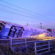 В Італії зійшов з рейок швидкісний потяг Мілан – Болонья, загинули дві людини і 30 постраждали