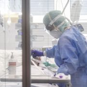В Італії через пандемію коронавірусу померли 13 лікарів