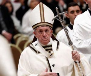 Папа римський закликав усіх християн світу одночасно прочитати «Отче наш»: визначені дата і час