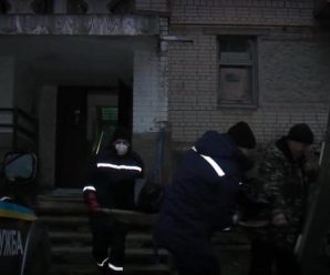 В центрі Івано-Франківська у зачиненому підвалі виявили труп невідомого чоловіка