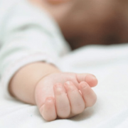 У новонародженої дитини померлої породіллі з Франківська – двобічна пневмонія