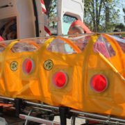 В Україні починають серійне виробництво капсул для перевезення хворих на коронавірус: перші деталі