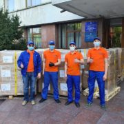 Медичні працівники Івано-Франківська та області отримали партію благодійної допомоги від мережі ТЦ «Епіцентр»