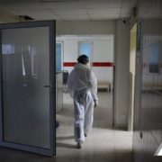 “40 років рятував чужі життя”: на Львівщині від коронавірусу помер медик