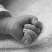 Мама поклала спати: на Вінниччині загинуло немовля