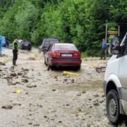 На Прикарпатті дороги державного значення стали непроїзними (ФОТО)