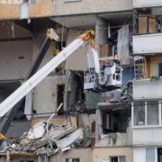 У Києві через вибух у будинку загинула ціла родина