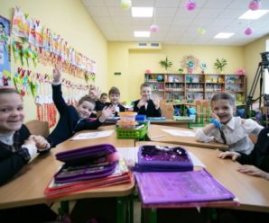 Як українські школярі вчитимуться з 1 вересня: прем’єр дав важливе пояснення