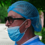“Є люди, які ніколи не захворіють на коронавірус”, – гендиректор Франківської інфекційної лікарні Роман Остяк