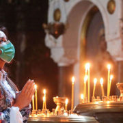 У МОЗ повідомили, чи закриють в Україні церкви на карантин