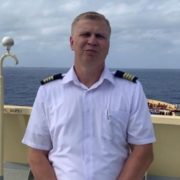 Український капітан врятував 27 людей й опинився в епіцентрі світового скандалу