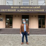 Кандидат в мери Франківська пішов до суду, бо не задоволений розподілом керівників ДВК (ФОТО)