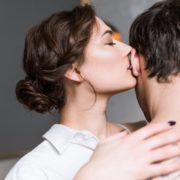 Вийшов термін: топ-7 причин, чому в довгострокових відносинах секс стає гіршим