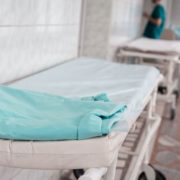 У Франківську шукають, в яких ще закладах можна розгорнути ліжка для хворих на COVID-19