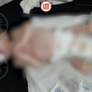 Горе-матір півроку ховала немовля у шафі: виснажену дитину знайшли випадково під час застілля, фото